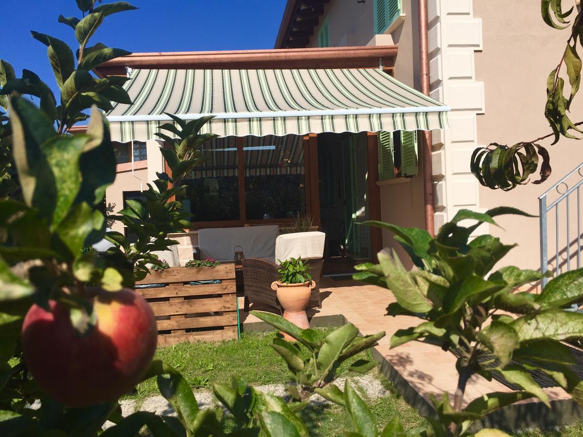 Bed and Breakfast Bba2Passi Marina di Massa Zewnętrze zdjęcie